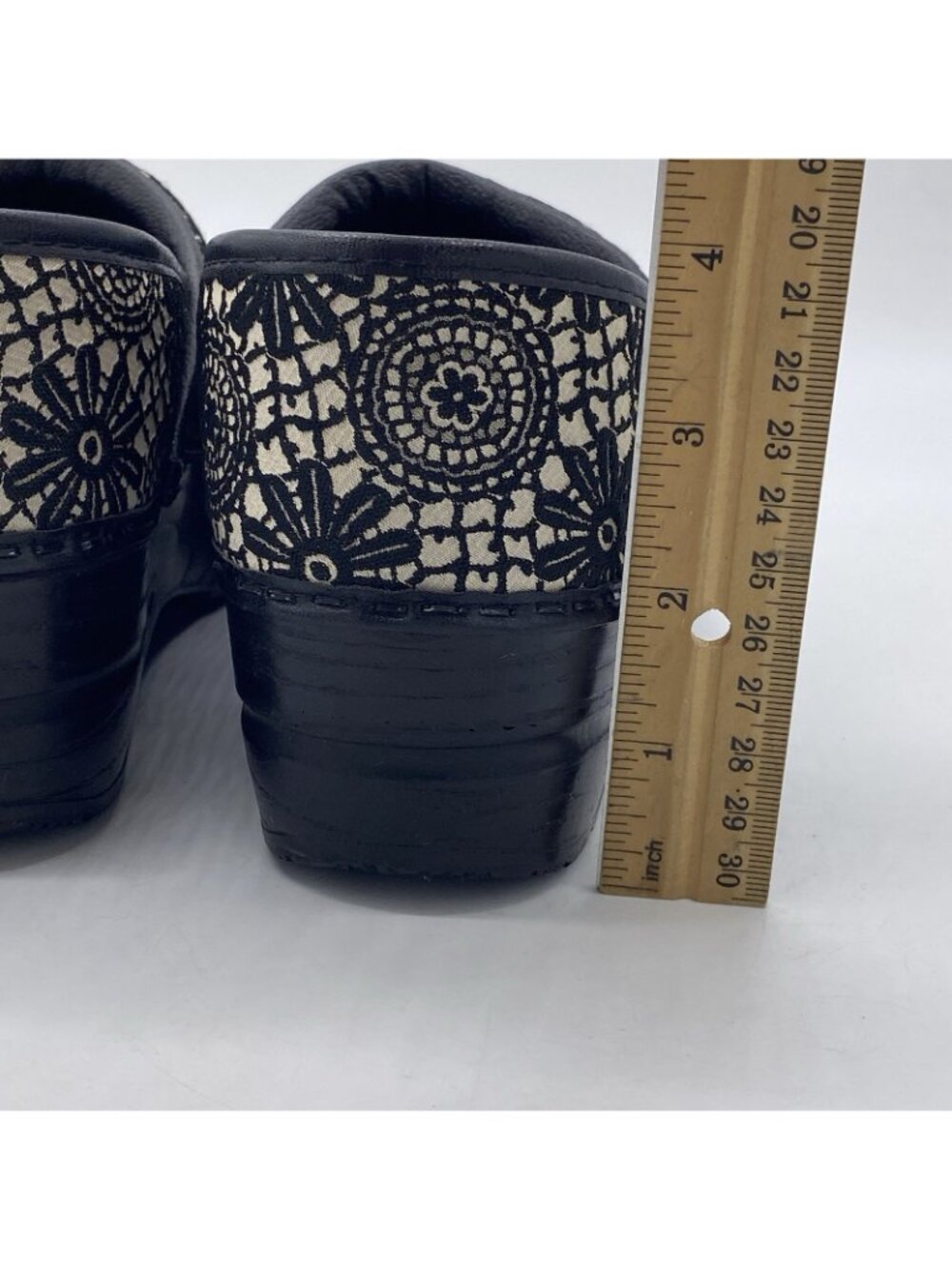 Sanita Velma Clogs 38 US 7 Professional Work Floral Lace Embroidered Slip On - Picture 15 of 15